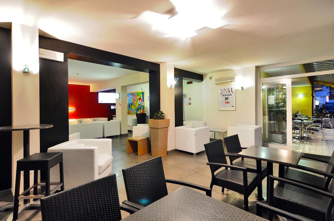 Hotel Nederland Caorle Exterior foto