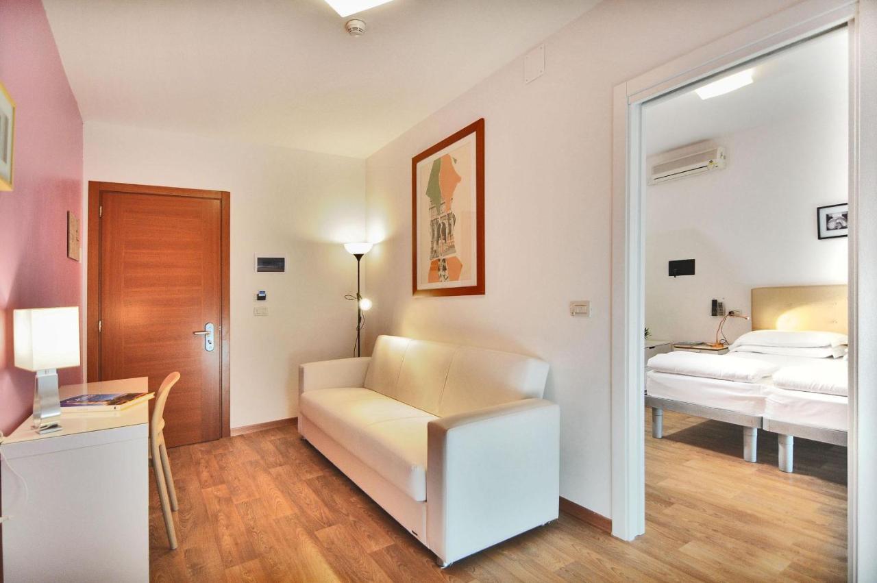 Hotel Nederland Caorle Exterior foto