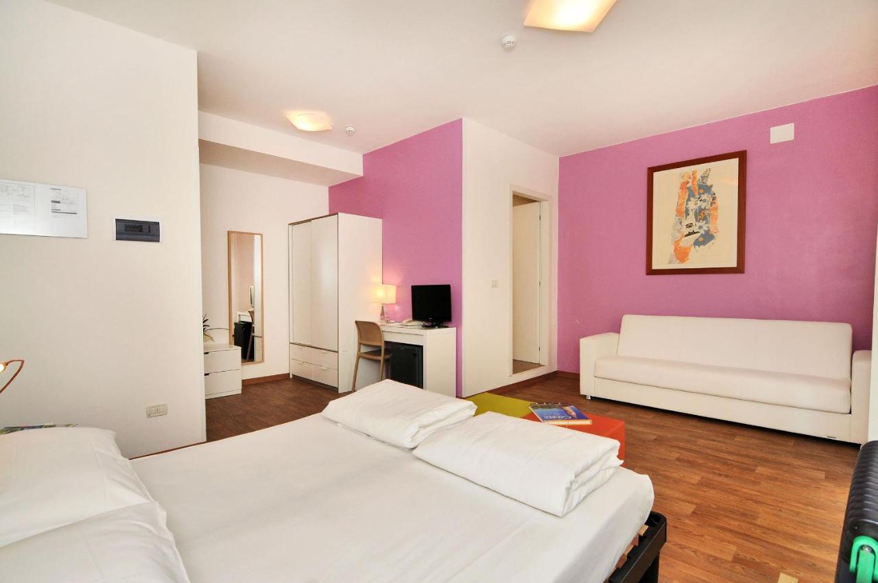 Hotel Nederland Caorle Exterior foto