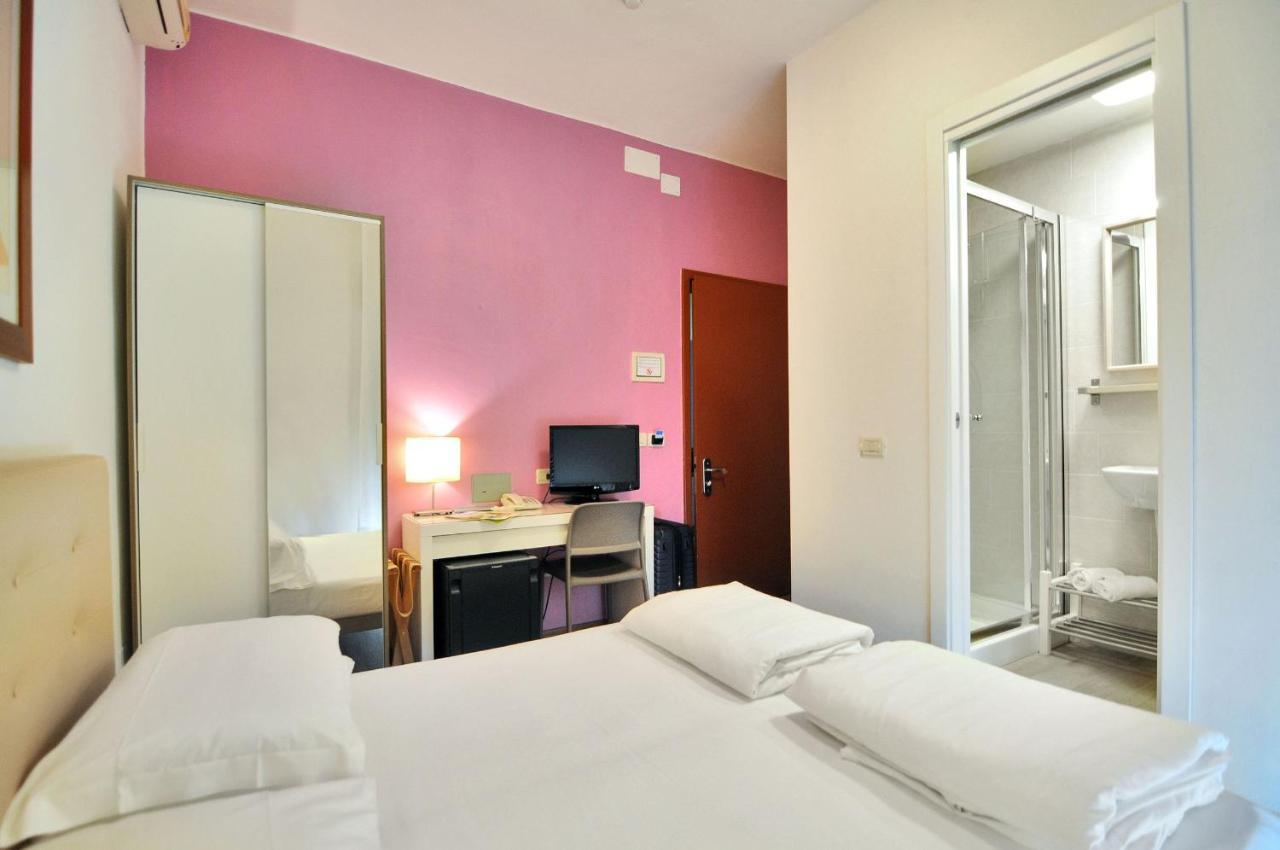 Hotel Nederland Caorle Exterior foto