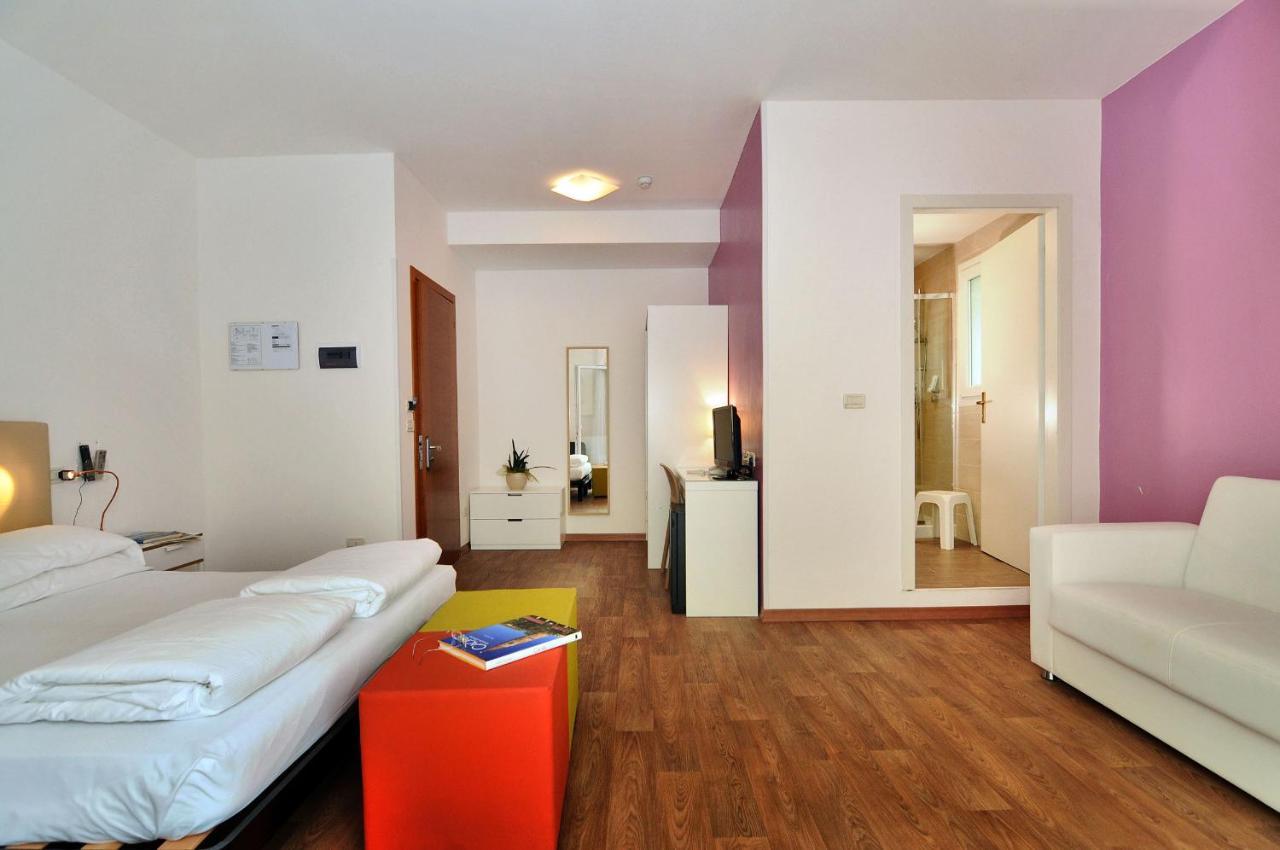 Hotel Nederland Caorle Exterior foto