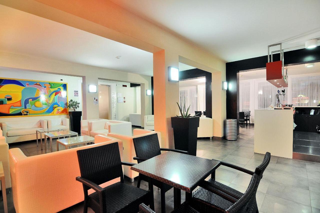 Hotel Nederland Caorle Exterior foto